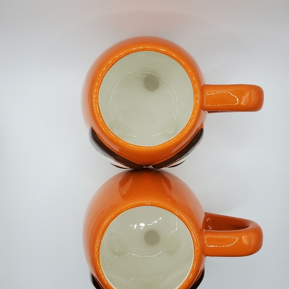 Two Mesa Home Products Big Eyed Owl Coffee Mugs Orange Brown Ceramic Left Handed - Picture 4 of 10